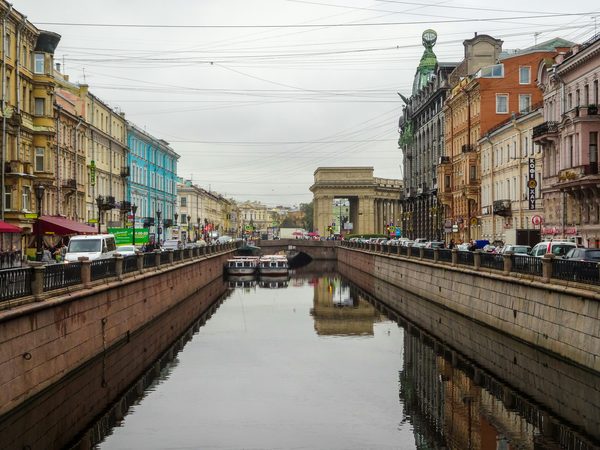 Куда сходить в СПб в дождь: лучшие крытые места